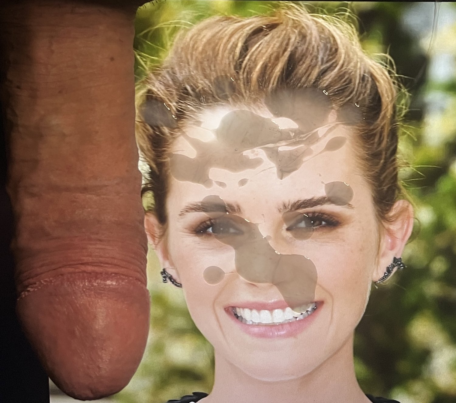 1pLpAdlE Emma Watson cum tribute 02.jpg